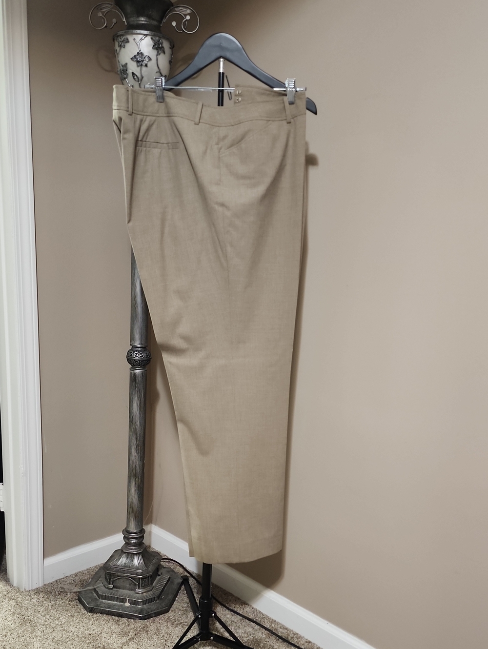 Source Unknown Beige Women's Tailored Trousers
